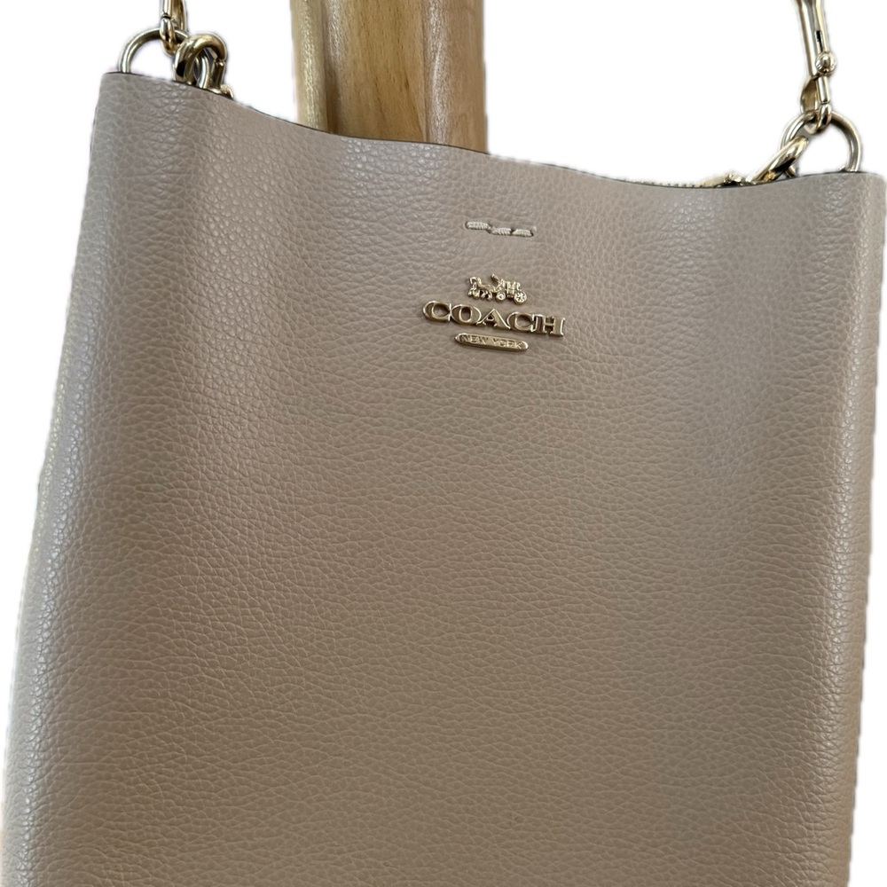 Coach Cream Leather Shoulder Bag